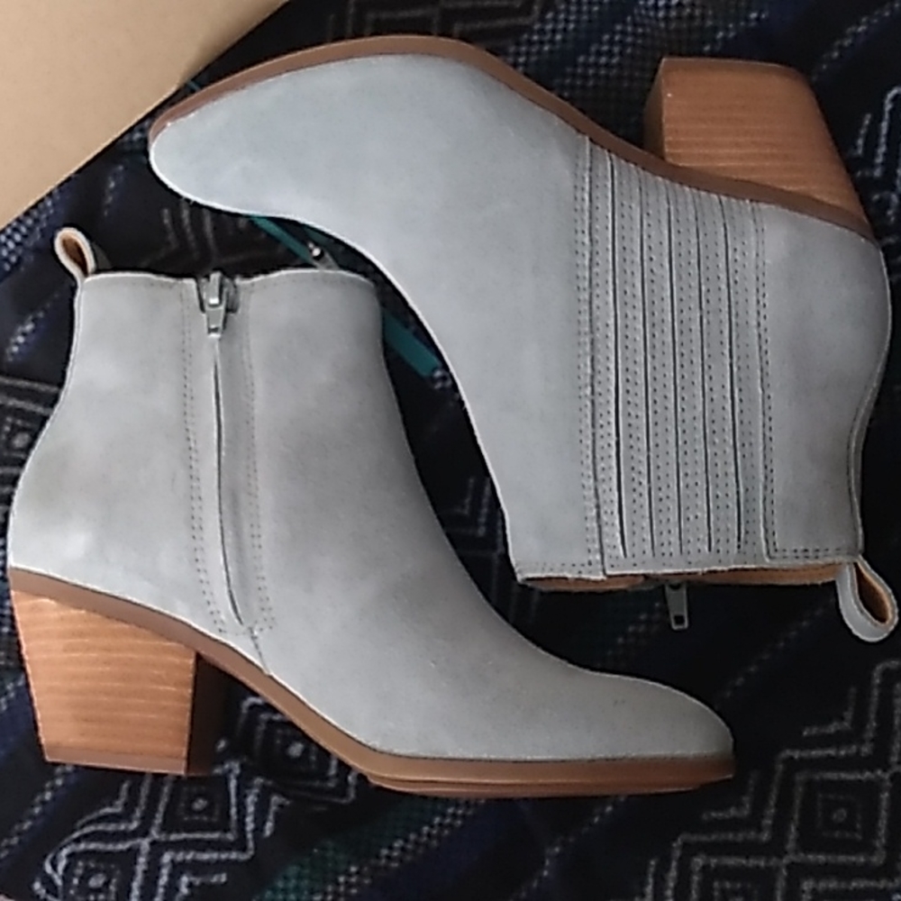 ❤️💐⚡️NIB Women's Frye Jacy Chelsea very light green size 6❤️💐⚡️ - Picture 4 of 12